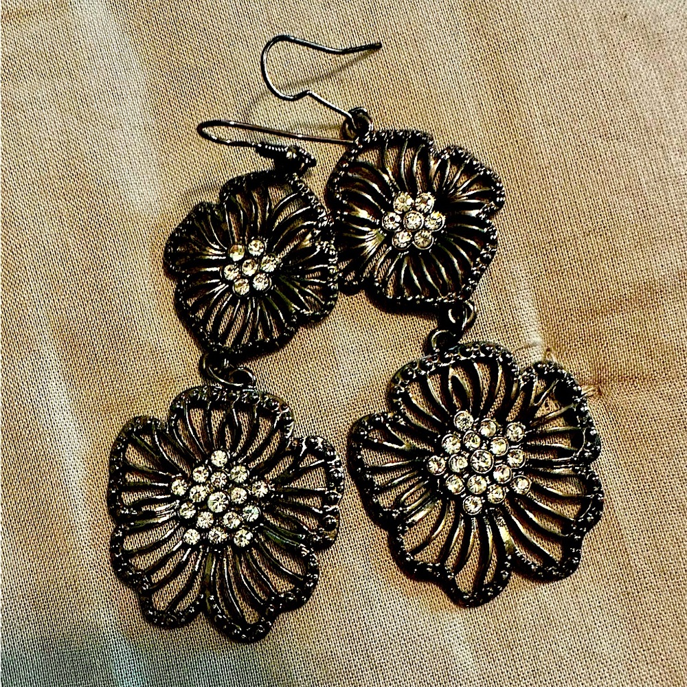 Beautiful fashion earrings